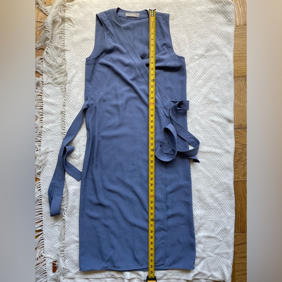 Everlane Japanese GoWeave Sleeveless Wrap Midi Deess Size 2 Dusty Blue EUC - Picture 10 of 11